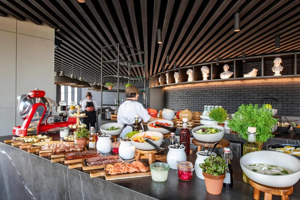 Pullman Tbilisi Axis Towers Hotel 5*,