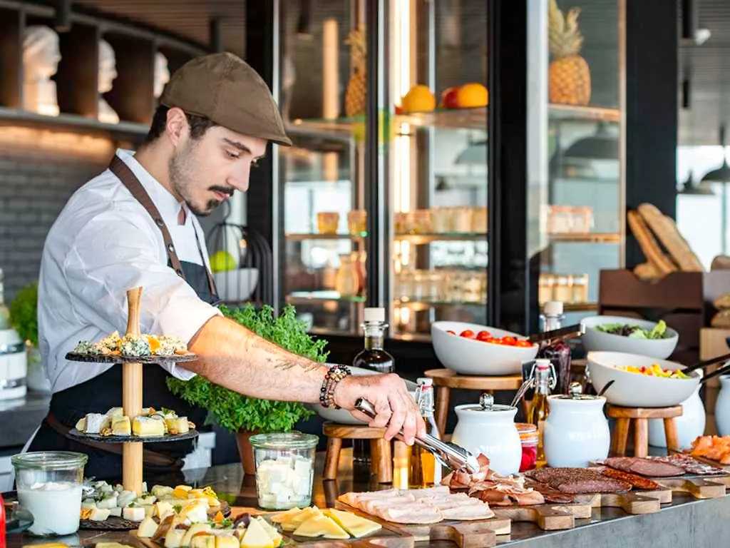 Pullman Tbilisi Axis Towers Hotel