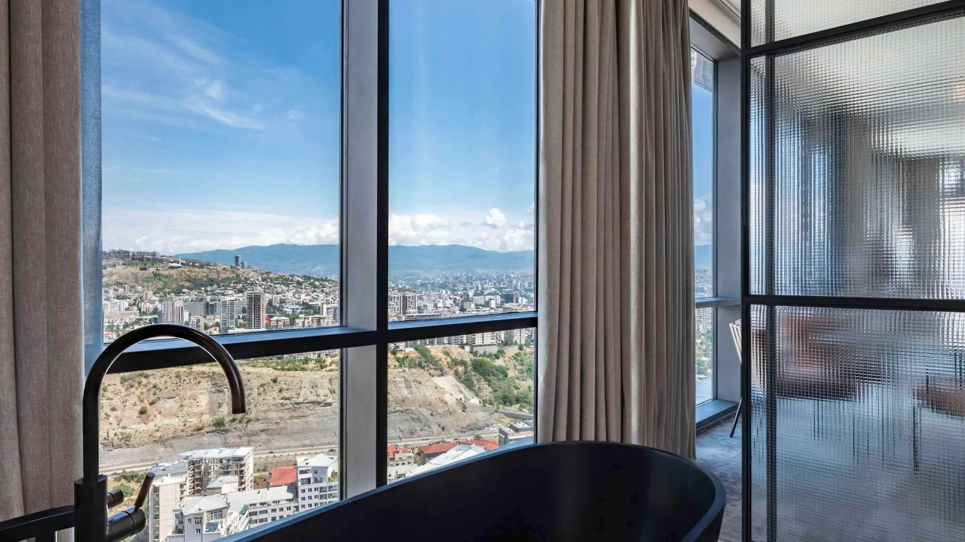 Pullman Tbilisi Axis Towers Hotel