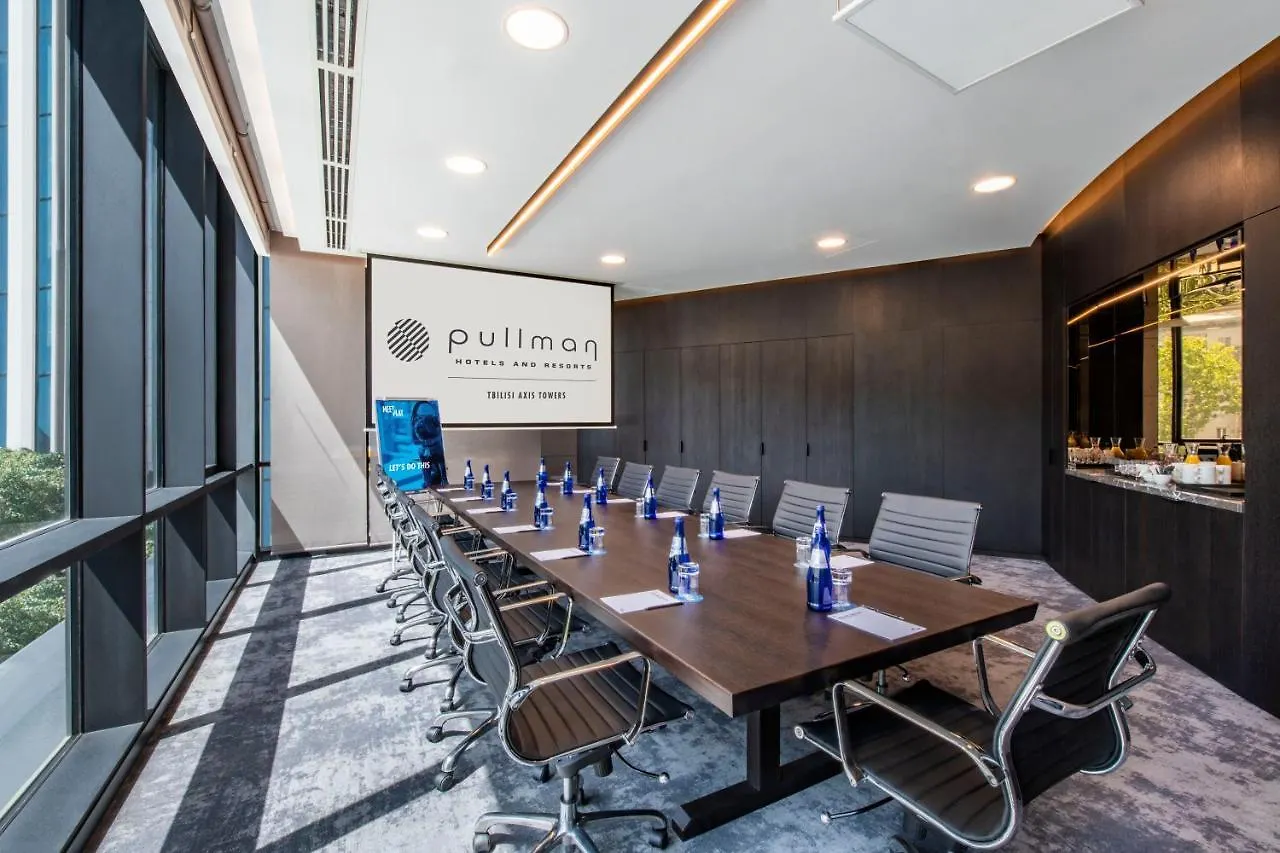 Hotel Pullman Tbilisi Axis Towers 5*,  Gruzie